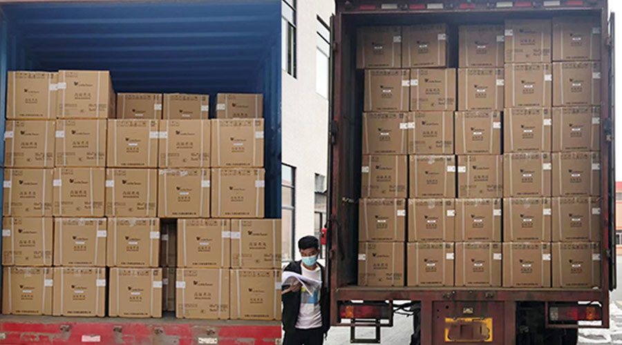 集裝箱裝柜進(jìn)行時(shí)！金環(huán)電器客戶迷你洗衣機(jī)順利發(fā)貨！