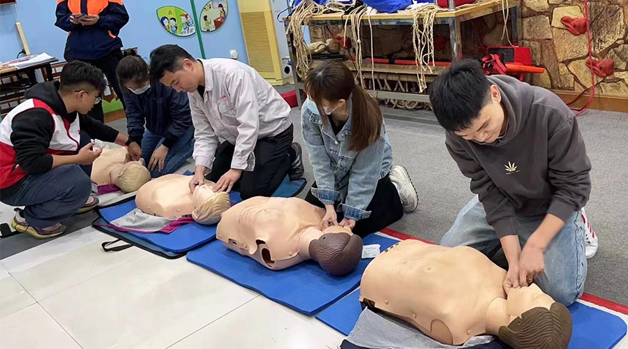 提升自救互救能力！金環(huán)電器開(kāi)展初級(jí)救護(hù)員培訓(xùn)學(xué)習(xí)