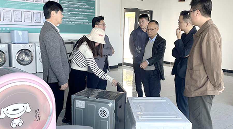 再續(xù)前緣！客戶(hù)遠(yuǎn)道而來(lái)到訪(fǎng)金環(huán)電器洽談滾筒干衣機(jī)合作