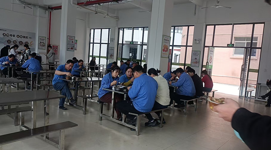 金環(huán)食堂，美味與關(guān)懷的港灣