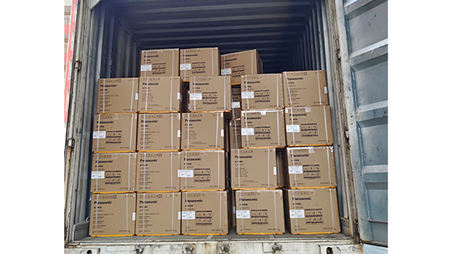 滿滿的貨物！國內(nèi)知名品牌客戶全自動滾筒洗衣機裝柜發(fā)貨