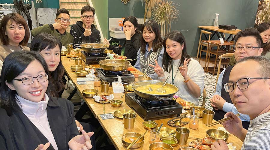 寒冬暖心！金環(huán)電器銷售部組織火鍋團建沖刺2022